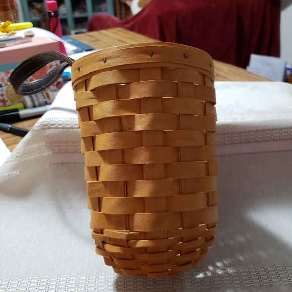 Vintage 2001 Longaberger Small Gatehouse Basket without liner - Picture 4 of 10